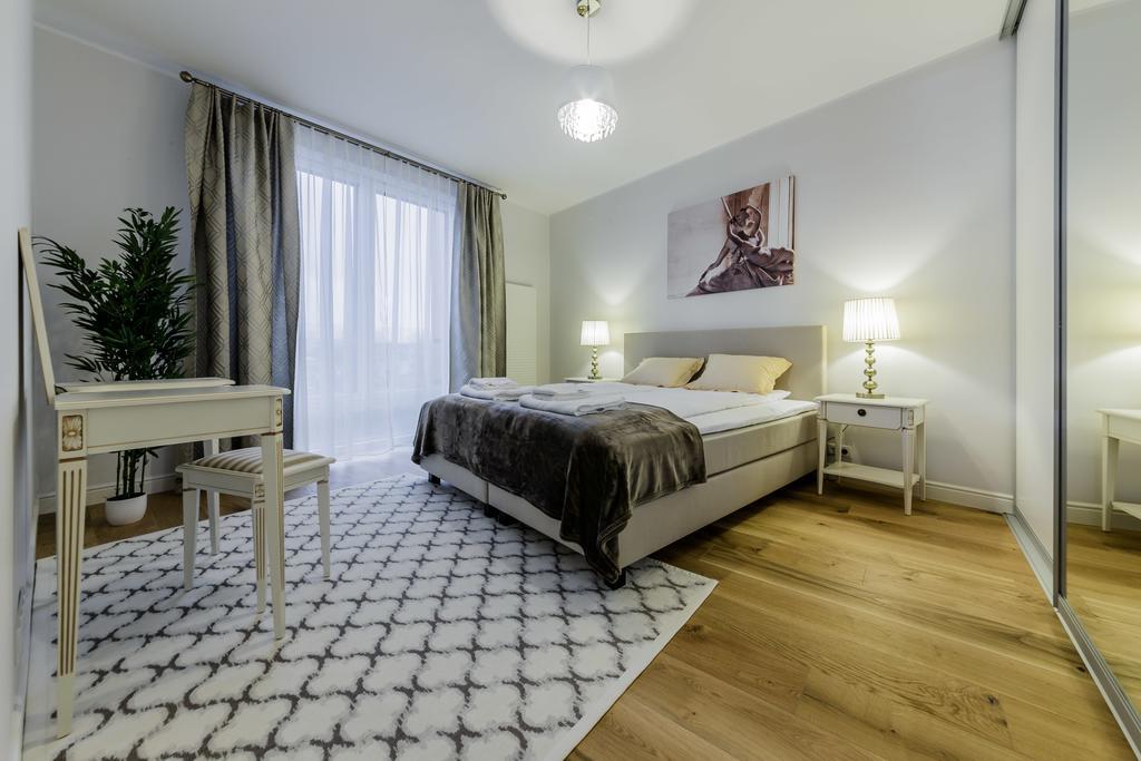 Pronksi 3 Apartments Reval Zimmer foto